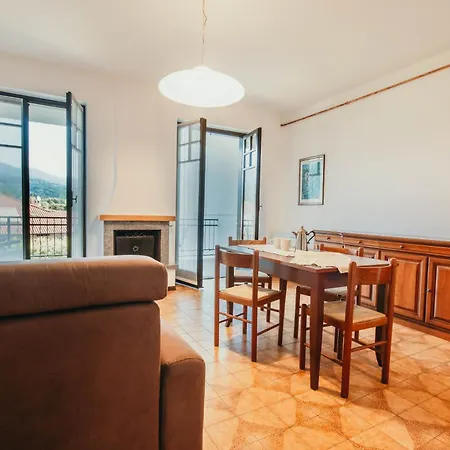 Miralago Playa - Lakeside L&b Apartman